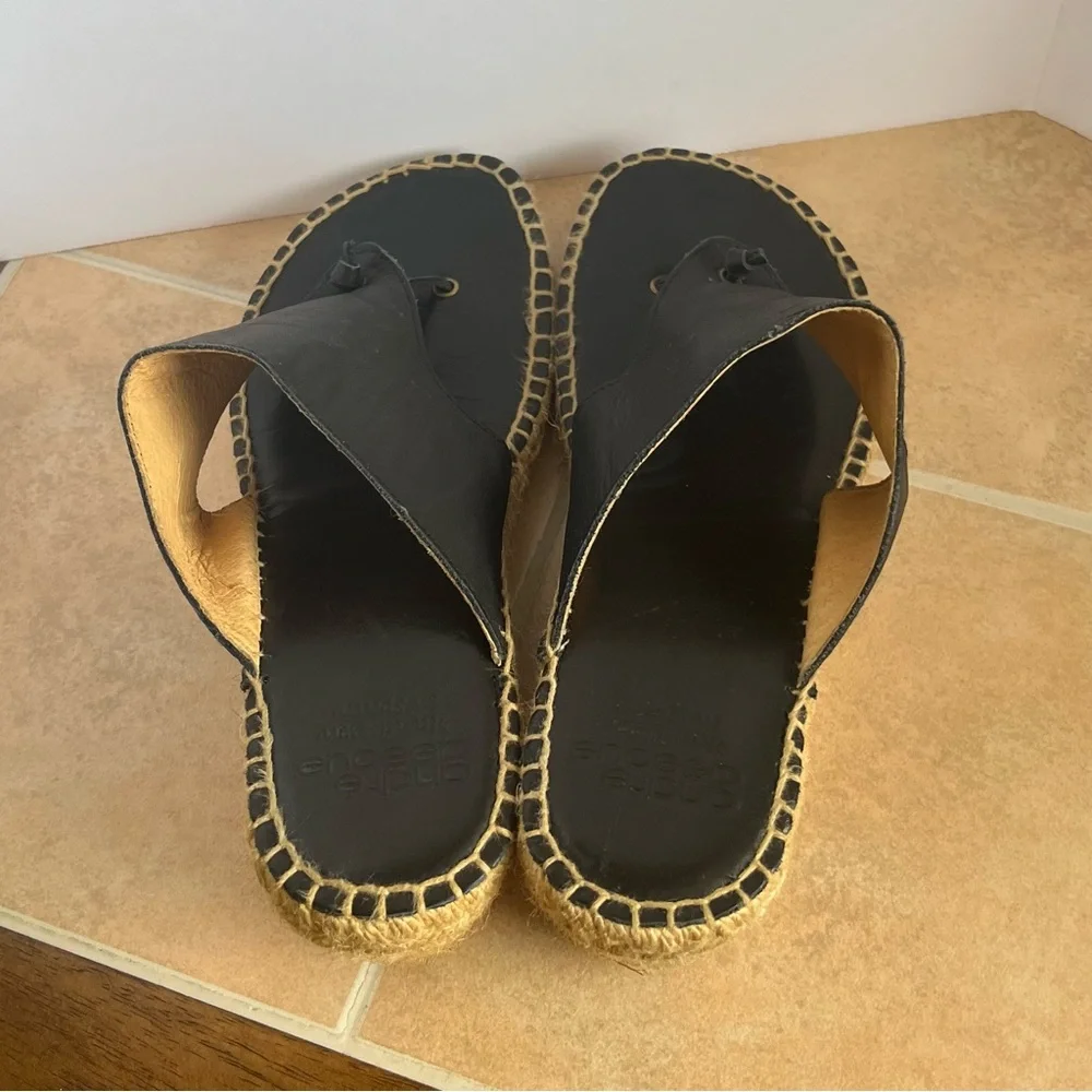 Andre Assous Women’s US 9 Addie Sandal Size 40 Thong Wedge Espadrille Shoe